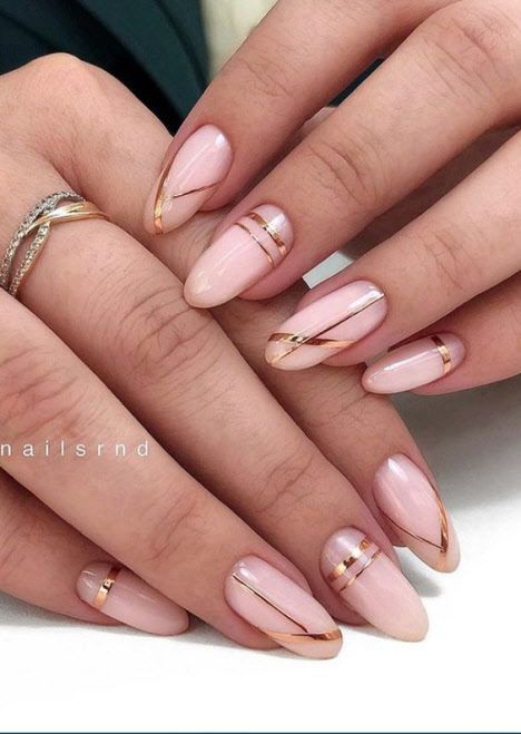 Beige manicure with gold