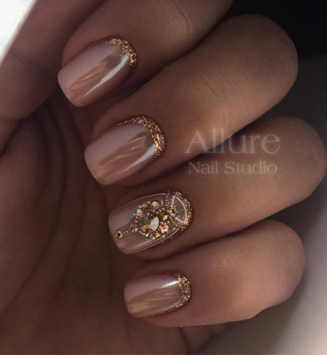 Manicure with stones for short nails: photo news 2020
