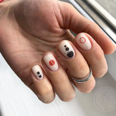 Geometry manicure for short nails